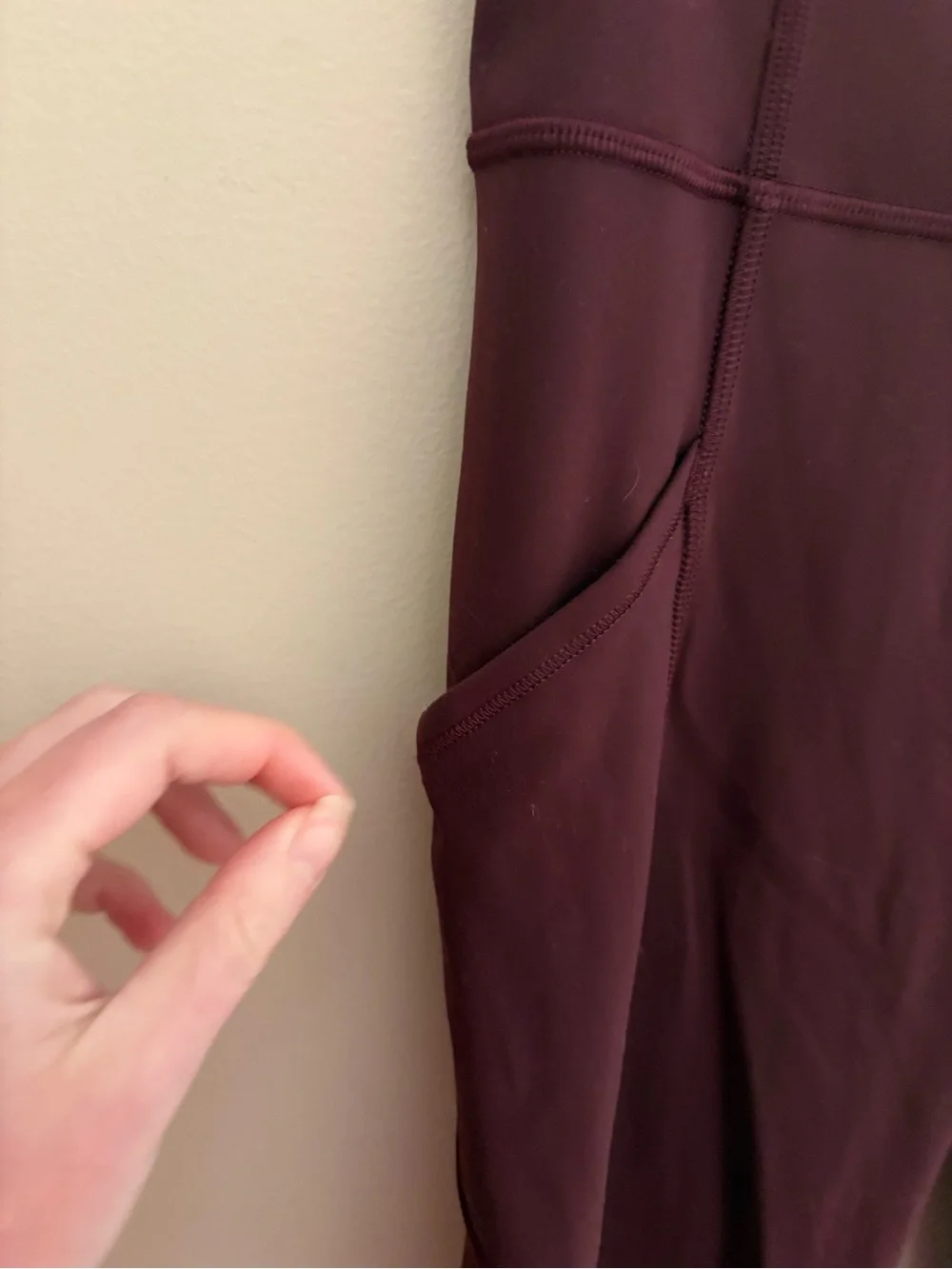 Lululemon High-Waist Burgundy Women's Active Leggings Sz 4